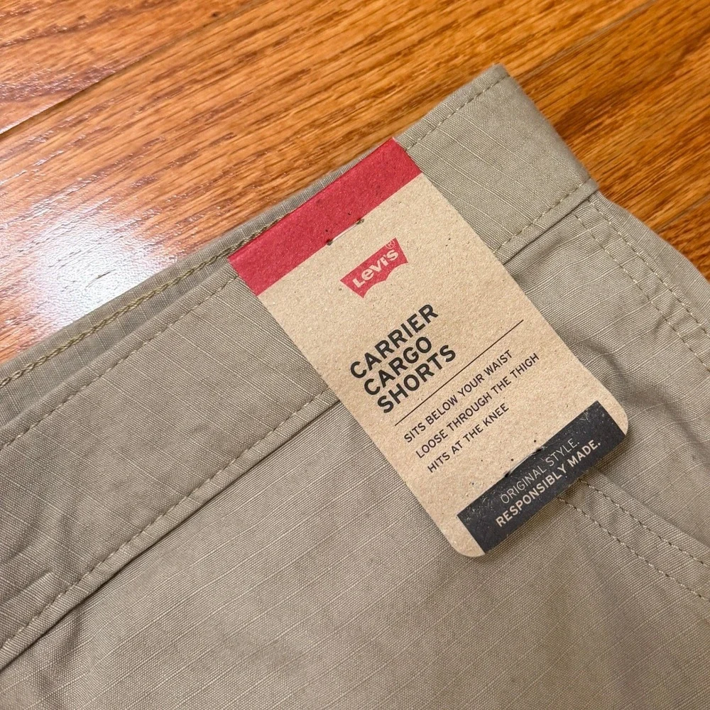 New Levi's Carrier Cargo Shorts Mens 44 Khaki Ripstop Utility Pockets Hiking 9